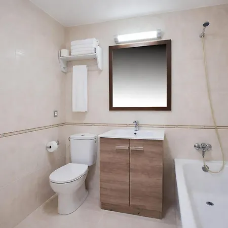 En Cerca De La Playa Apartment